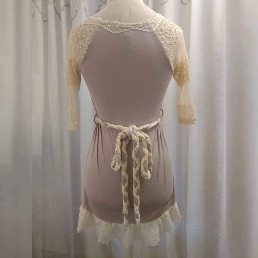 Buckle Dress: Lace baseball sleeve - Picture 3 of 4